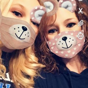 Meet your Posher, Carla